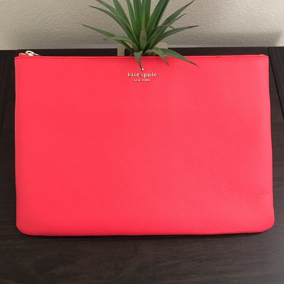 kate spade Handbags - Kate Spade Jackson Large Zip Clutch in Spotlight